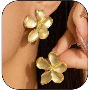 Women's Gold Beauty Cute Flower Shape Statement Boho Dainty Stud Earrings